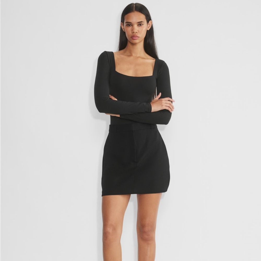 🖤 Babaton bodysuit top square neck Long sleeve ! Use once like new ! 🖤